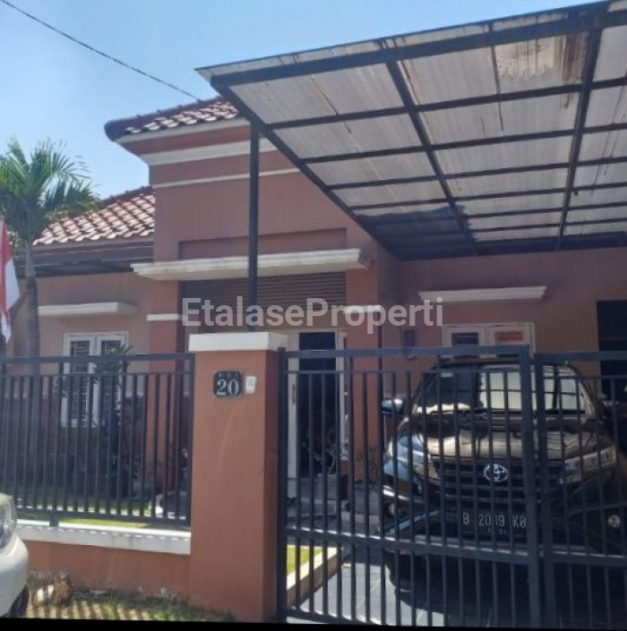 Foto properti Dijual Rumah Siap Huni , Lokasi Griya Kencana Asri,Wonorejo Timur.Surabaya. 1