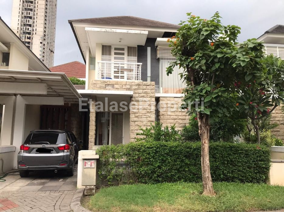 Foto properti Dijual Cepat Rumah ROYAL RESIDENCE Blok B1 Blok Paling Depan -  Dekat Showroom HONDA (BUCKINGHAM) Dengan 1 Master Bedroom Siap Huni.... Kamar Utama Besar 1