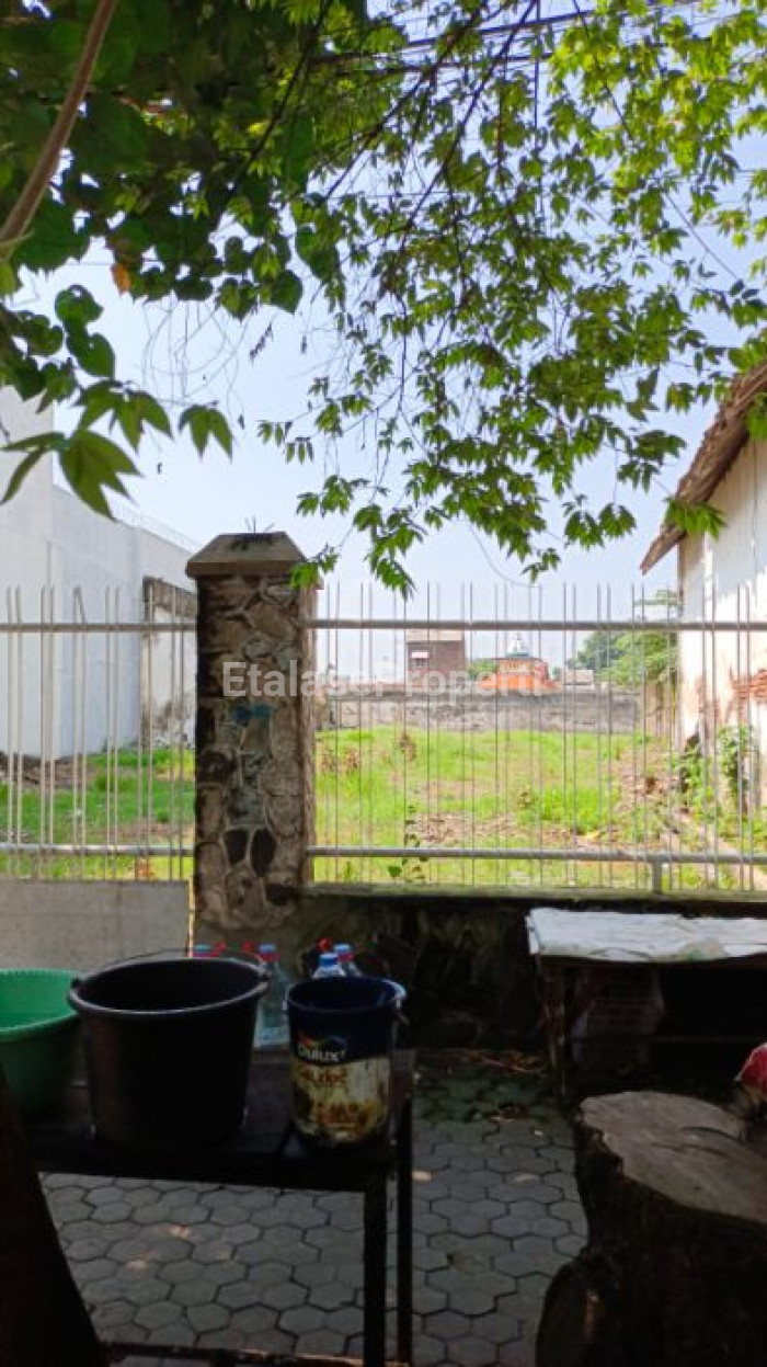 Foto properti Jual Tanah Di Jalan Ayani Jombang (ruko + Tanah) Lokasi Super Strategis 7