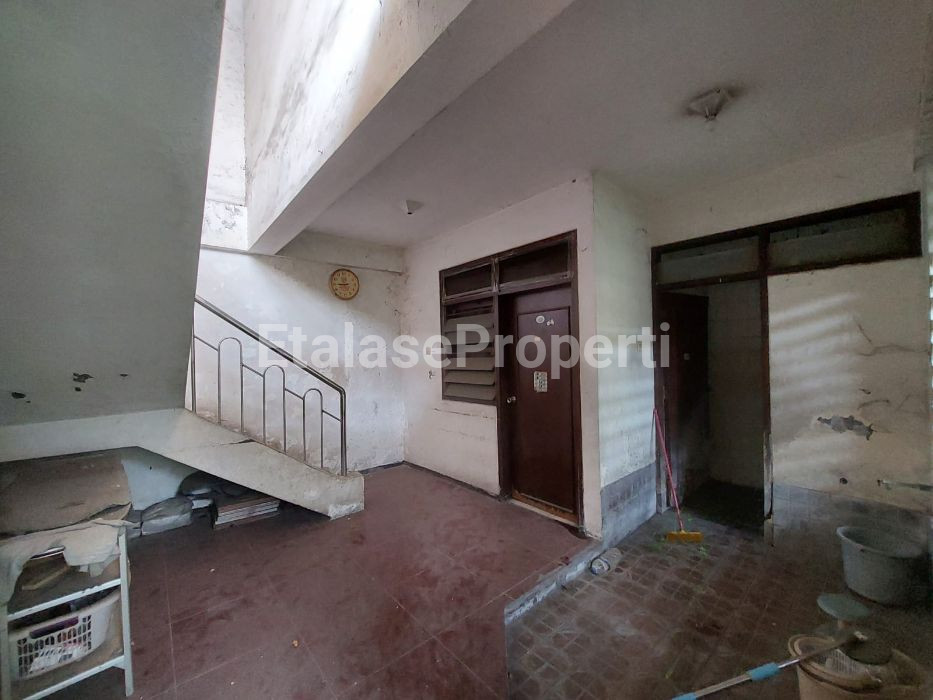 Foto properti Disewakan Rumah Raya Dharmahusada Indah 9