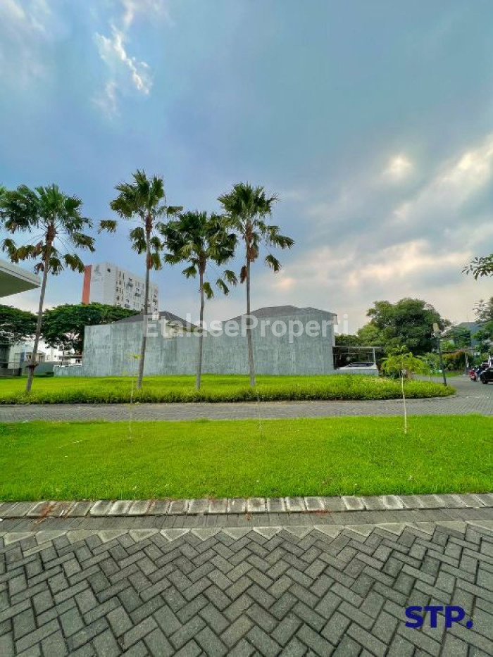 Foto properti Jual Cepat, Tanah Kavling Hoek Royal Residence Cluster De Rosenberg 4