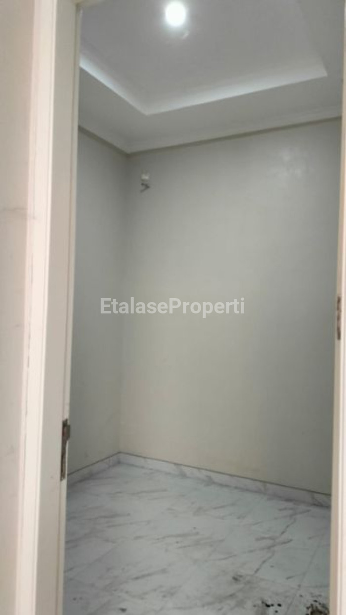 Foto properti Rumah Baru (SIAP HUNI) 2