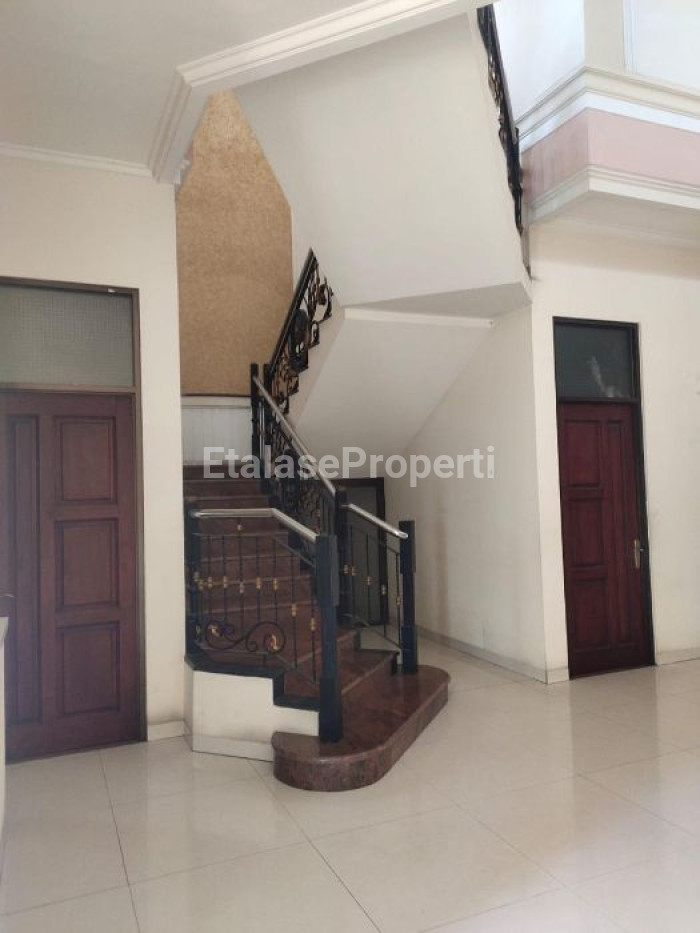 Foto properti Rumah Sutorejo Timur 8