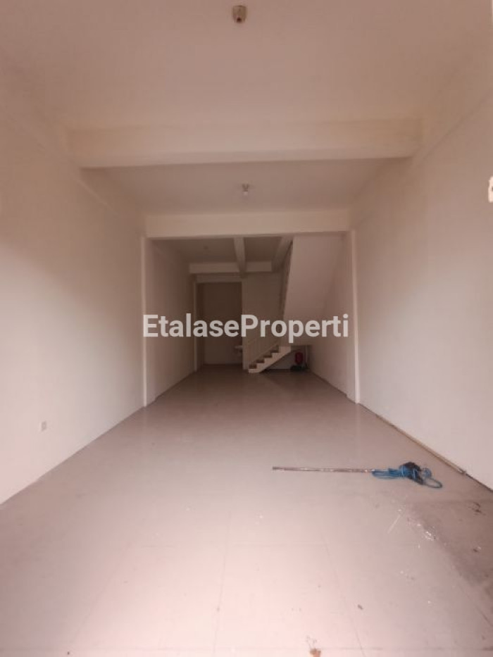 Foto properti Dijual Ruko Dharmahusada Utara 2