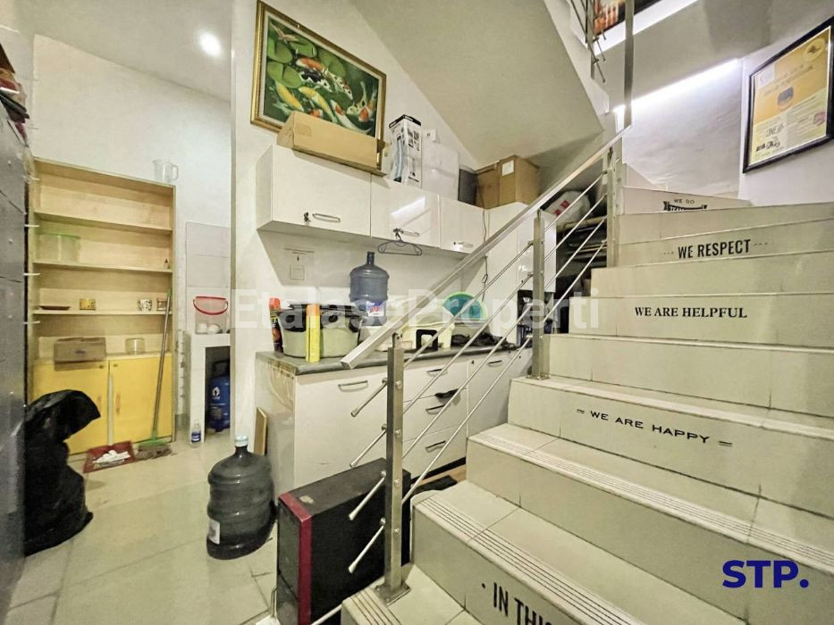 Foto properti Ruko 4,5 Lantai Di Kompleks Wonokitri Di Jalan Mayjend Sungkono 2