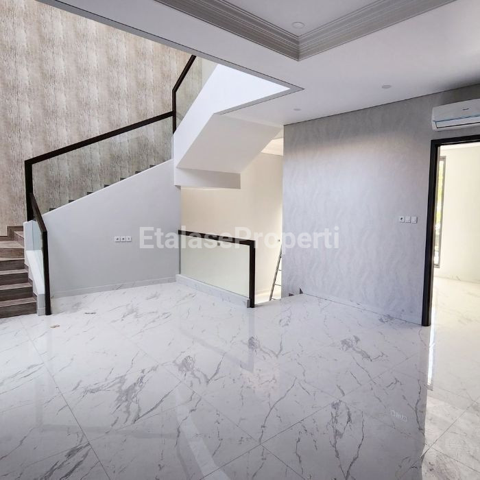 Foto properti Buruan Dapatkan Kesempurnaan Rumah Mewah Di Taman Puspa Raya, Citraland Dengan Harga Terjangkau 2