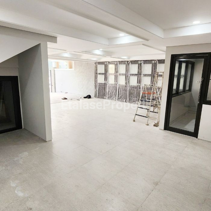 Foto properti Buruan Dapatkan Kesempurnaan Rumah Mewah Di Taman Puspa Raya, Citraland Dengan Harga Terjangkau 5