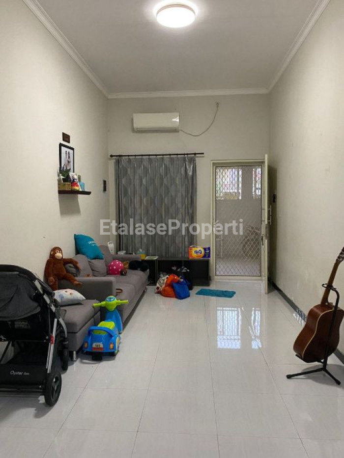 Foto properti Jual Cepat, Rumah 1,5 Lantai Di Taman Jambu Pondok Tjandra Indah 3