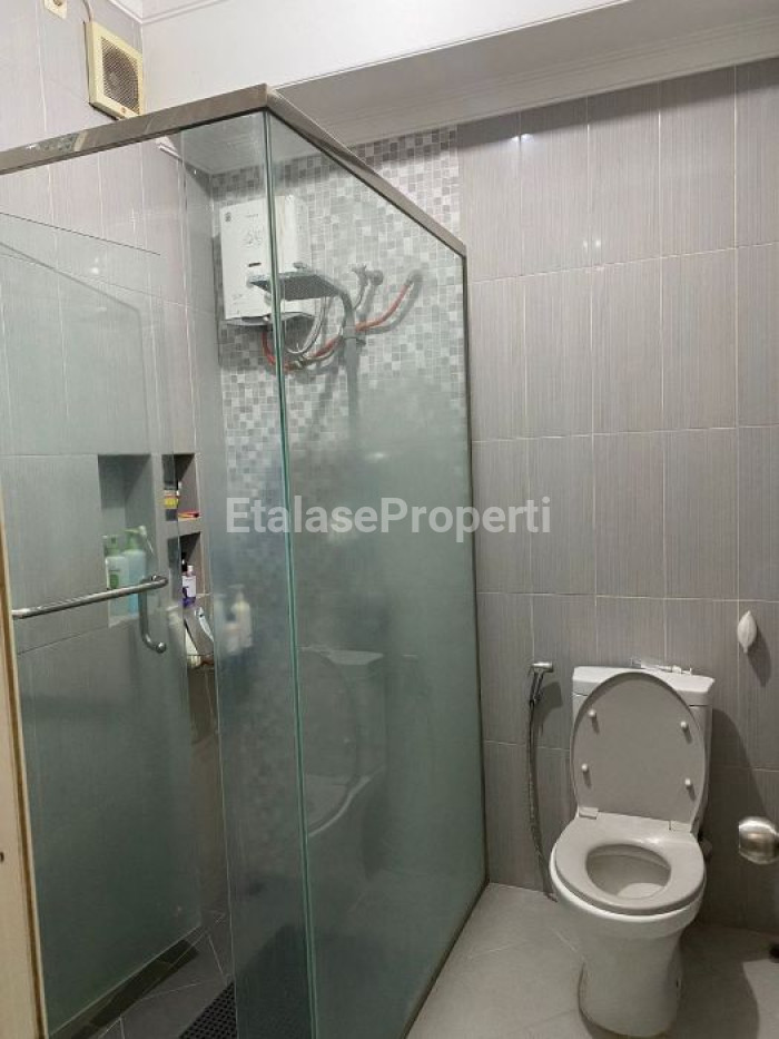 Foto properti TURUN HARGA! Rumah 1,5 Lantai Di Taman Jambu Pondok Tjandra Indah 8