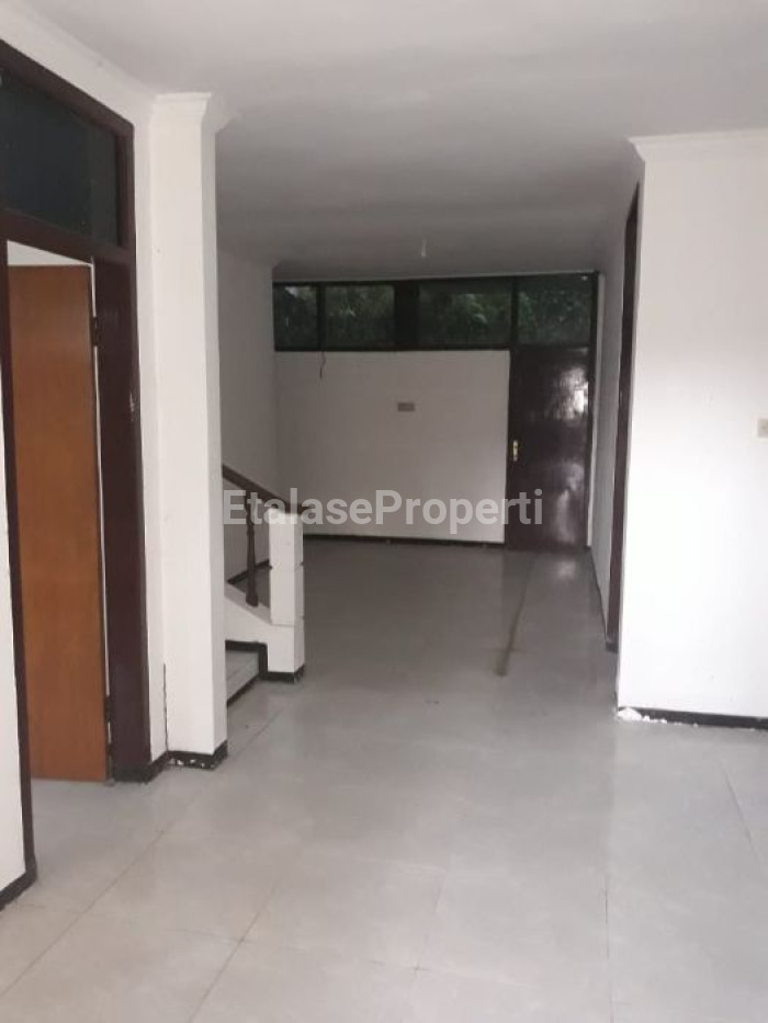 Foto properti Dijual Villa Sekuti Indah Tretes 3