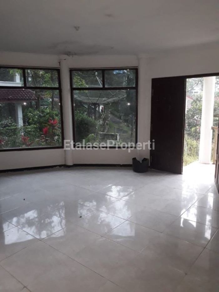 Foto properti Dijual Villa Sekuti Indah Tretes 6