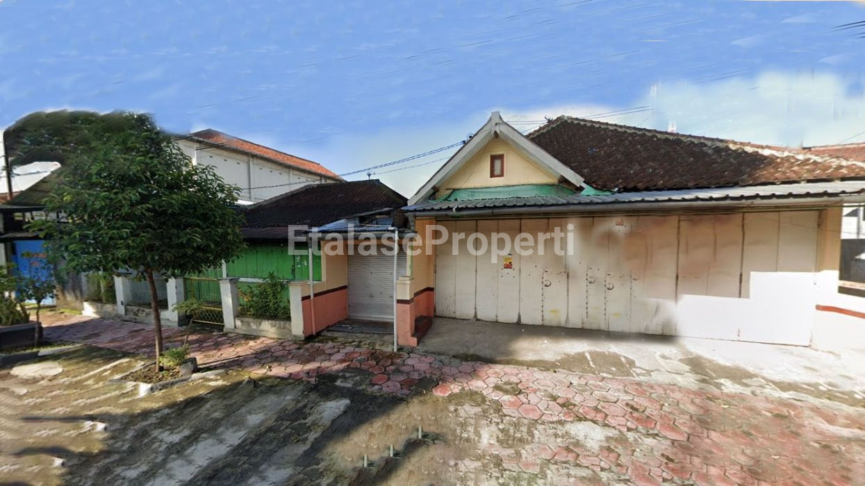 Foto properti Tanah Dan Bangunan Komersial Cocok Untuk Usaha Lokasi Strategis Nol Jalan Raya Jl. Jend. Sudirman Salatiga 2