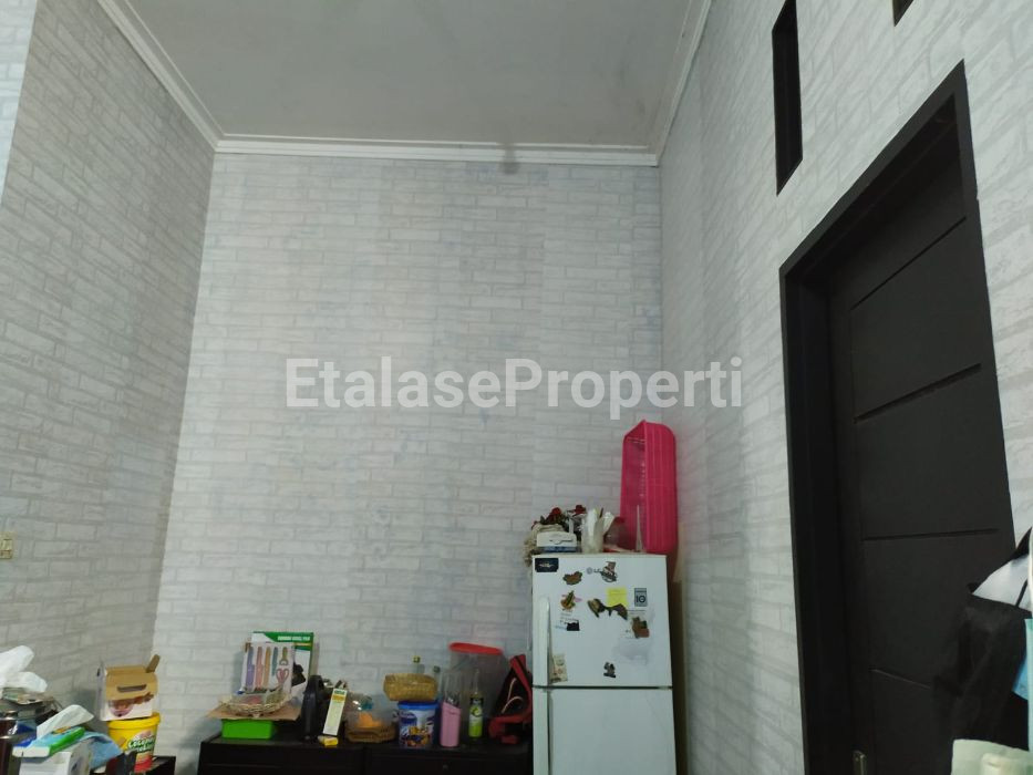 Foto properti Dijual Rumah Di Wiyung Brantas Permai, Surabaya Barat 5