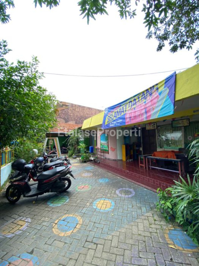 Foto properti Dijual Rumah Pinggir Jalan Raya Wiyung (NOL JALAN, Sebelah Kantor PU Brantas), Surabaya Barat 4
