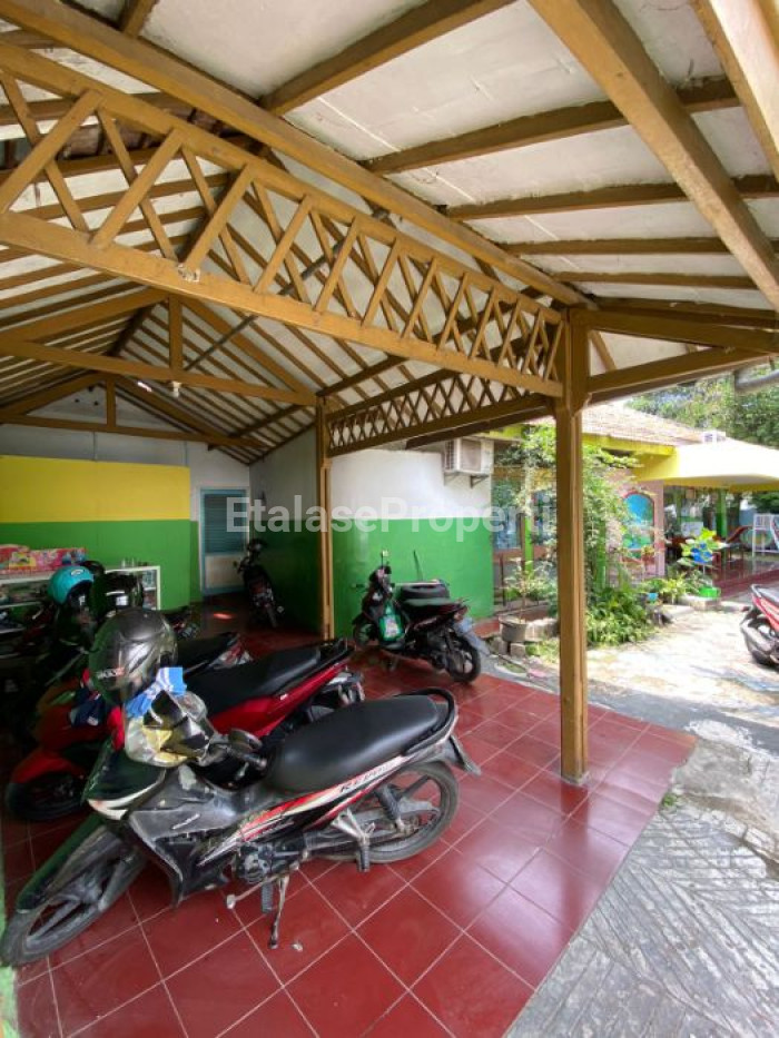 Foto properti Dijual Rumah Pinggir Jalan Raya Wiyung (NOL JALAN, Sebelah Kantor PU Brantas), Surabaya Barat 6