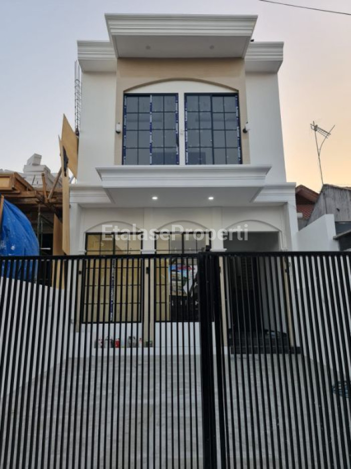 Foto properti JUAL Rumah NEW GRESS 100% Di Darmo Permai Timur, Sby Barat 1