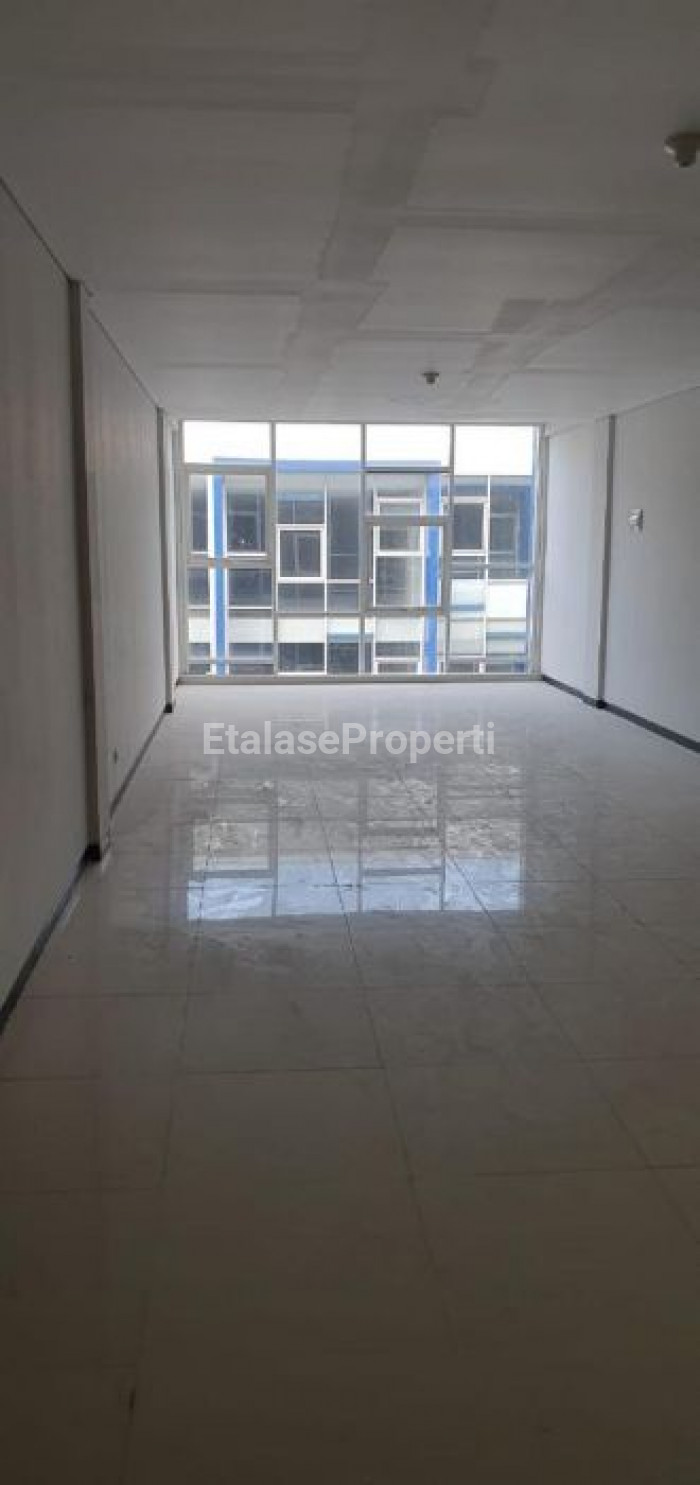 Foto properti DIsewakan Ruko 3 Lantai  Section One Di Surabaya Timur 1
