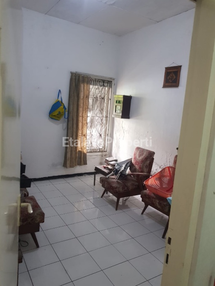 Foto properti Rumah Murah Surabaya, Lokasi Bendul Merisi Permai, Wonocolo, Surabaya. 9