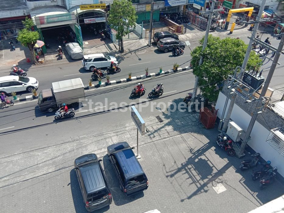 Foto properti Dijual Ruko Strategis 3 Lt Kapaskrampung 6