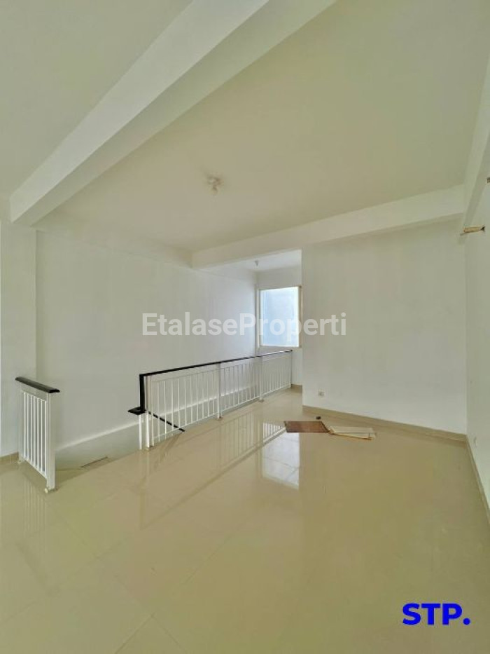 Foto properti Barang Langka! Disewakan Ruko San Antonio Pakuwon City 7