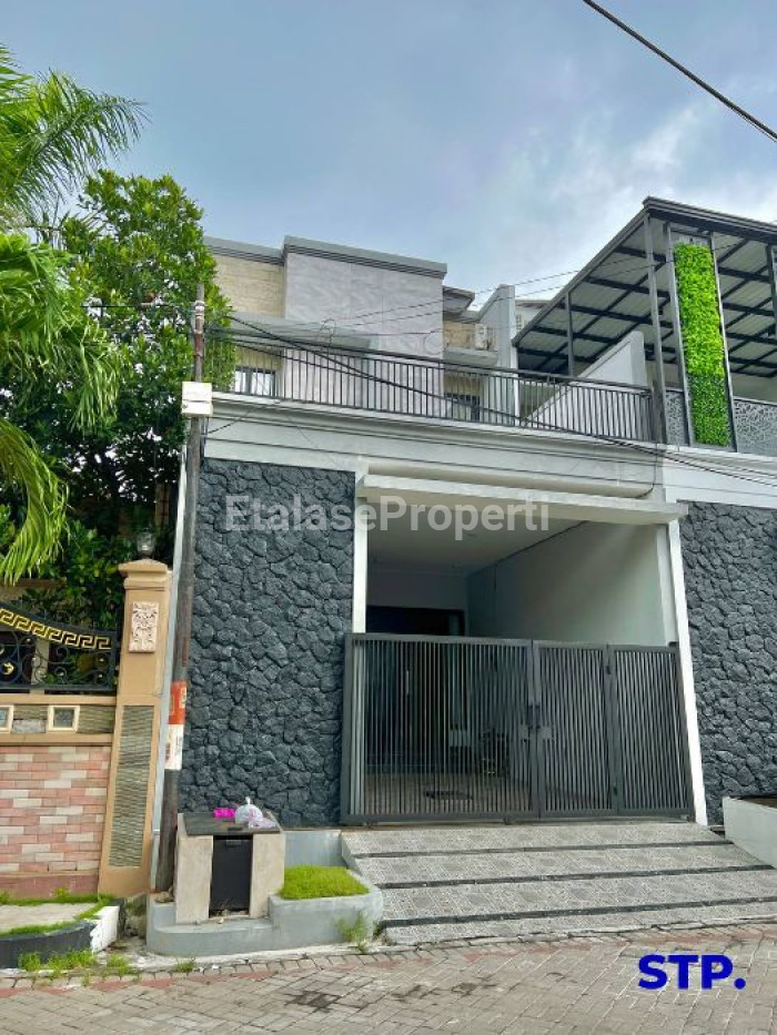 Foto properti Jual Cepat, Rumah 2 Lantai Jemur Andayani 3