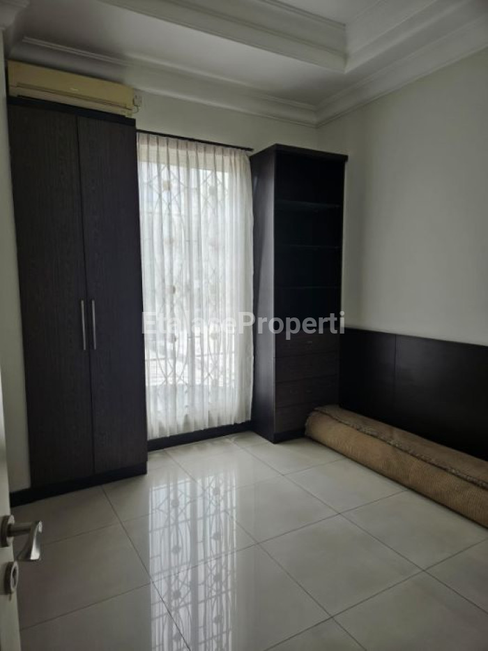 Foto properti Rumah Di Jual Di Raffles Garden Citraland 2