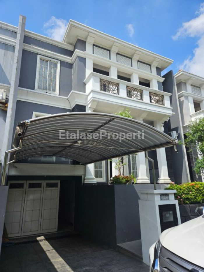 Foto properti Rumah Di Jual Di Raffles Garden Citraland 1