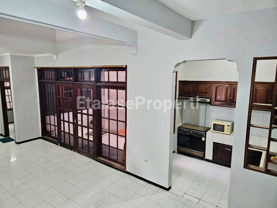 Foto properti Rumah Wisma Pagesangan Surabaya, Kondisi Terawat Siap Huni, ROW Lebar. 3
