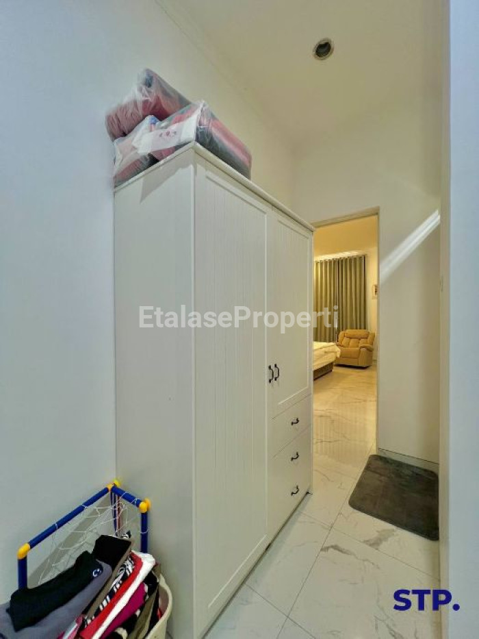 Foto properti Jual Rumah Siap Huni Simpang Darmo Regency Furnished 6