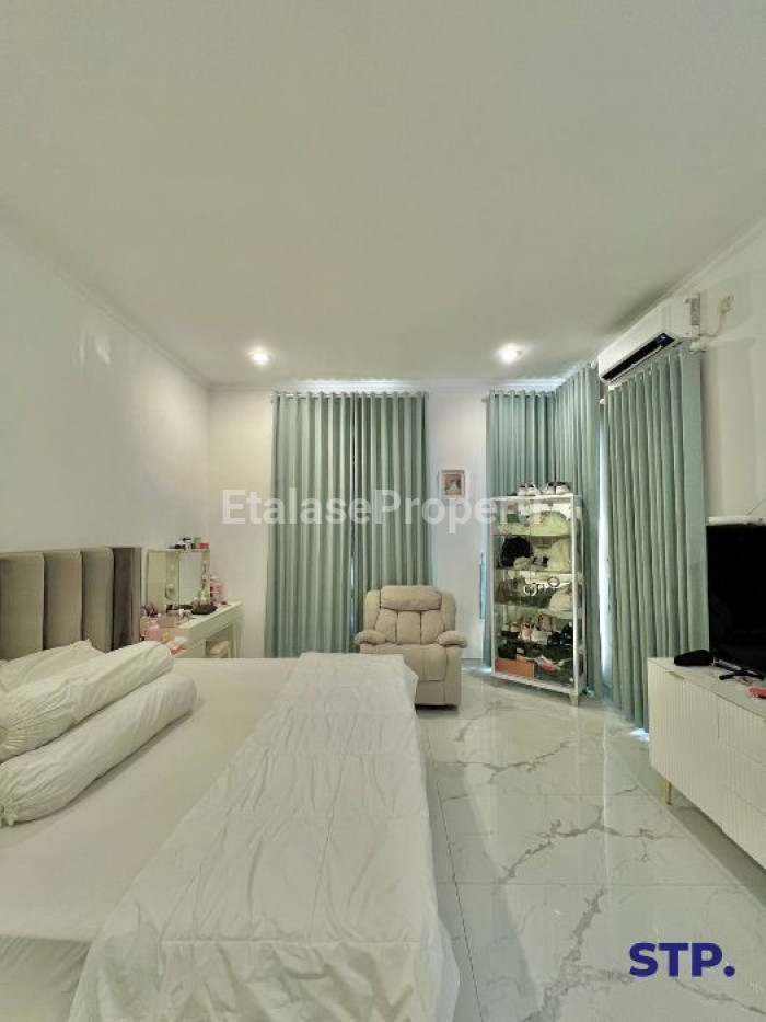 Foto properti Jual Rumah Siap Huni Simpang Darmo Regency Furnished 7