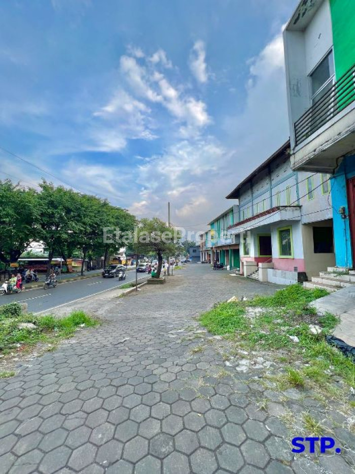 Foto properti Jual Cepat! Ruko 0 Jalan Raya Bypass Pandaan 7