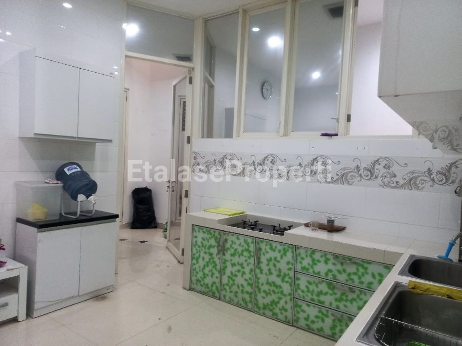 Foto properti Dijual Rumah Main Road Royal Residence Ciamik 4