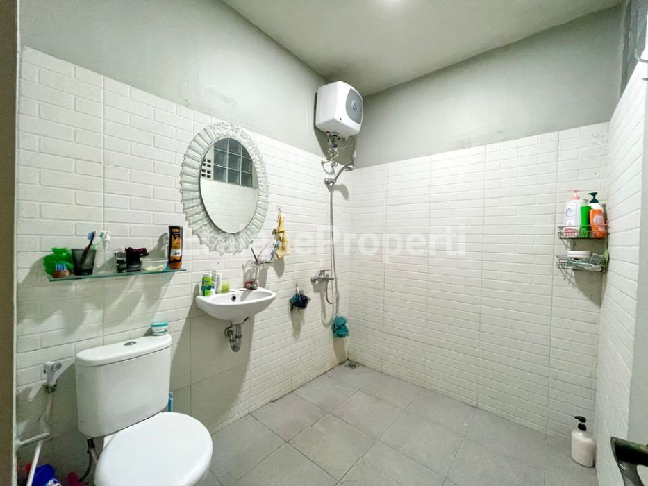 Foto properti *Dijual Rumah Kris Kencana ( Kencanasari Barat )* 5