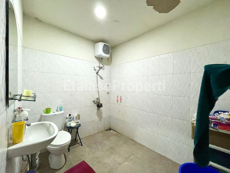 Foto properti *Dijual Rumah Kris Kencana ( Kencanasari Barat )* 6