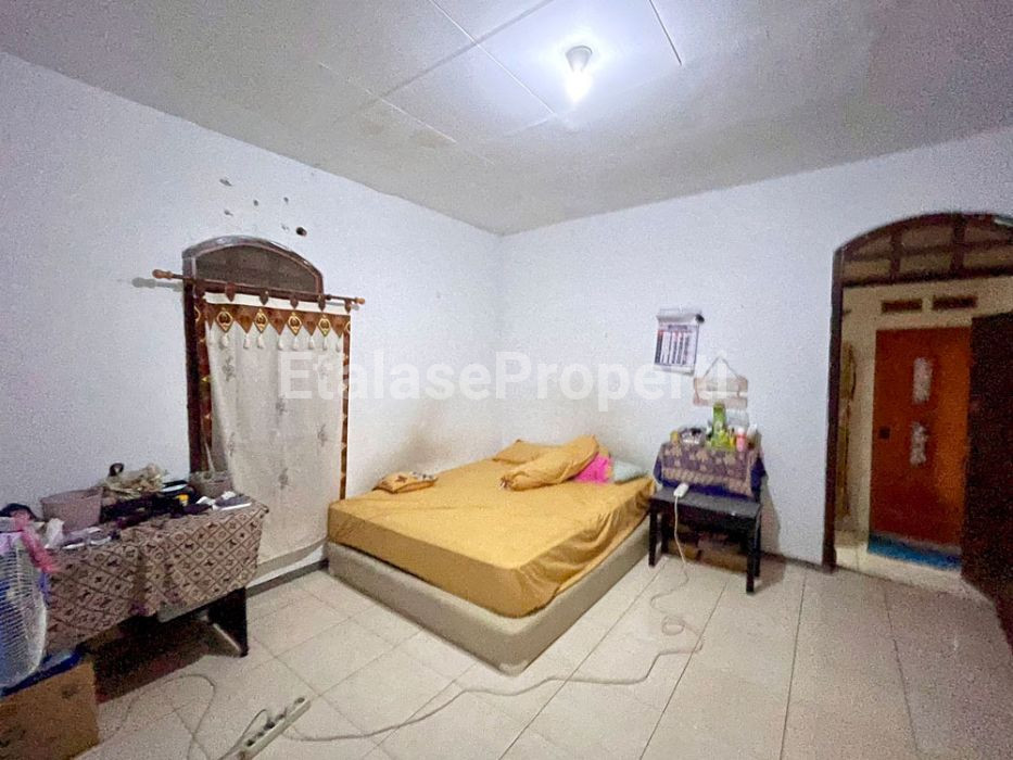 Foto properti *Dijual Rumah Kris Kencana ( Kencanasari Barat )* 9