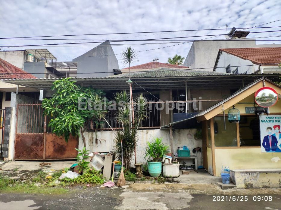 Foto properti *Dijual Rumah Kris Kencana (Kencanasari Barat) Hitung Tanah* 1