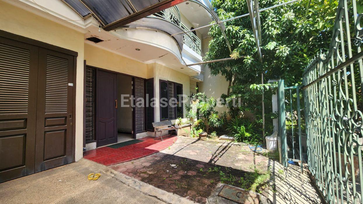 Foto properti *Dijual Rumah Kertajaya Indah Tengah* 2