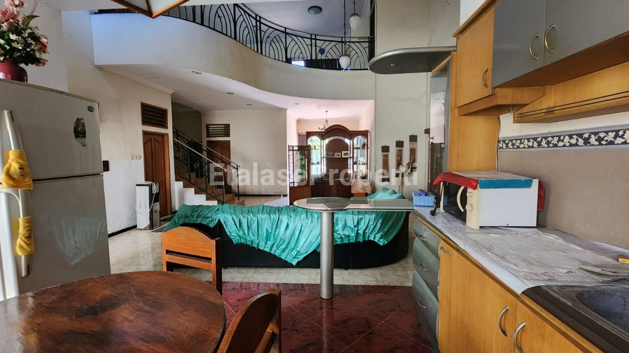 Foto properti *Dijual Rumah Kertajaya Indah Tengah* 3