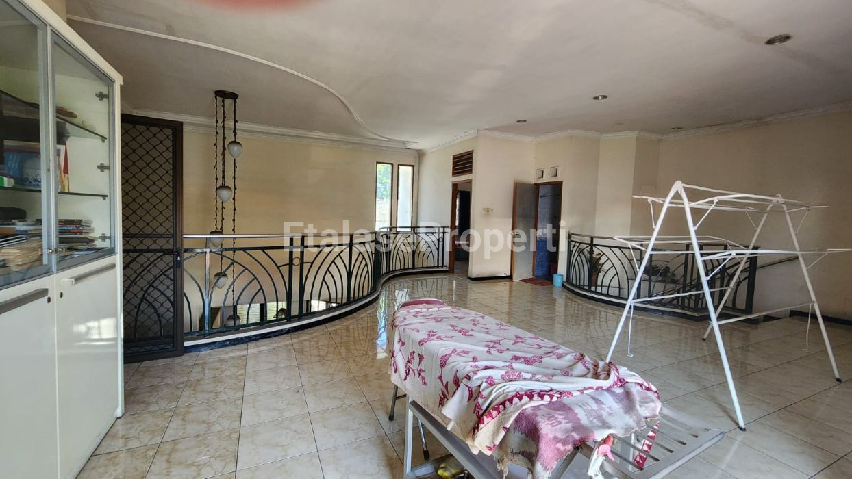 Foto properti *Dijual Rumah Kertajaya Indah Tengah* 7