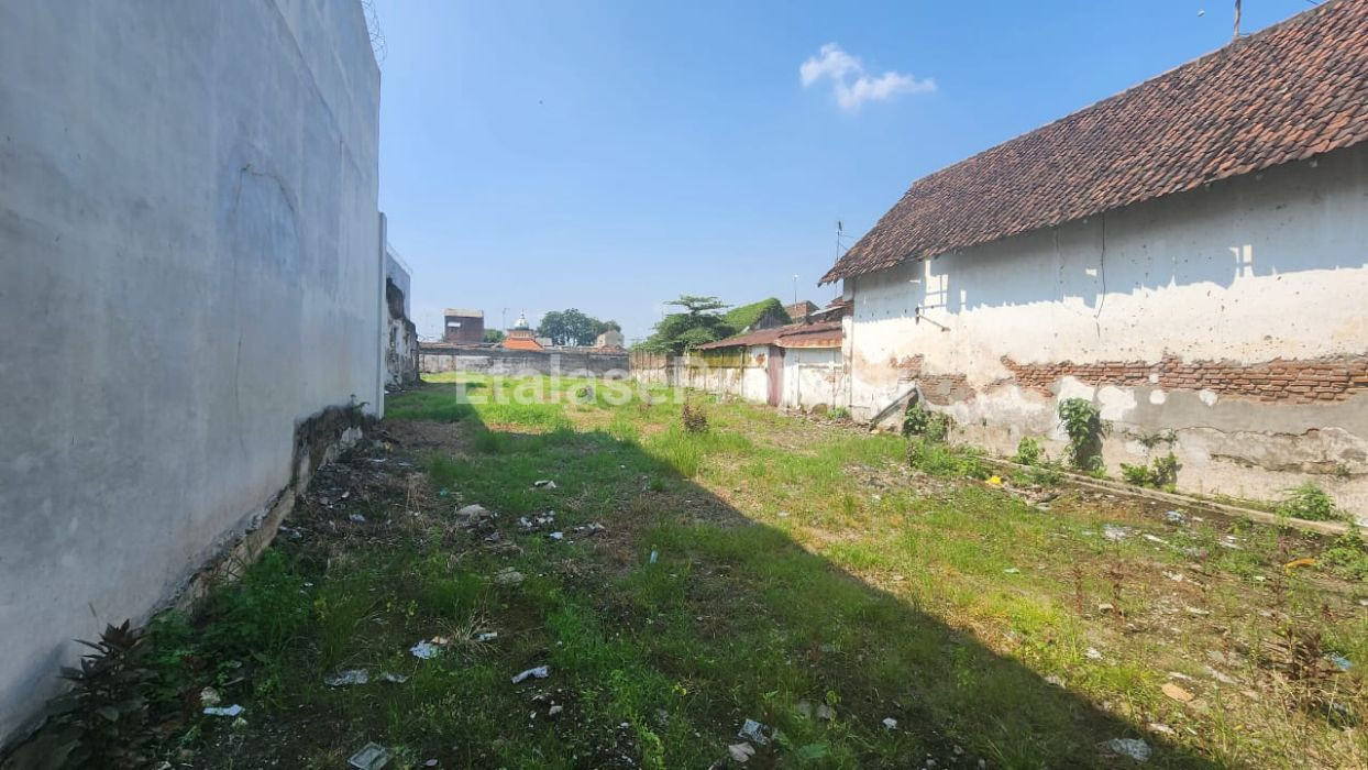Foto properti *Dijual Tanah Komersial Raya A.Yani, Jombang* 5