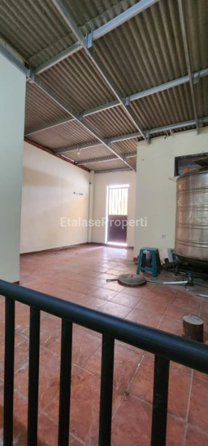Foto properti *Dijual 2 Ruko Jejer Raya Ngagel Strategis Dan Langka* 7