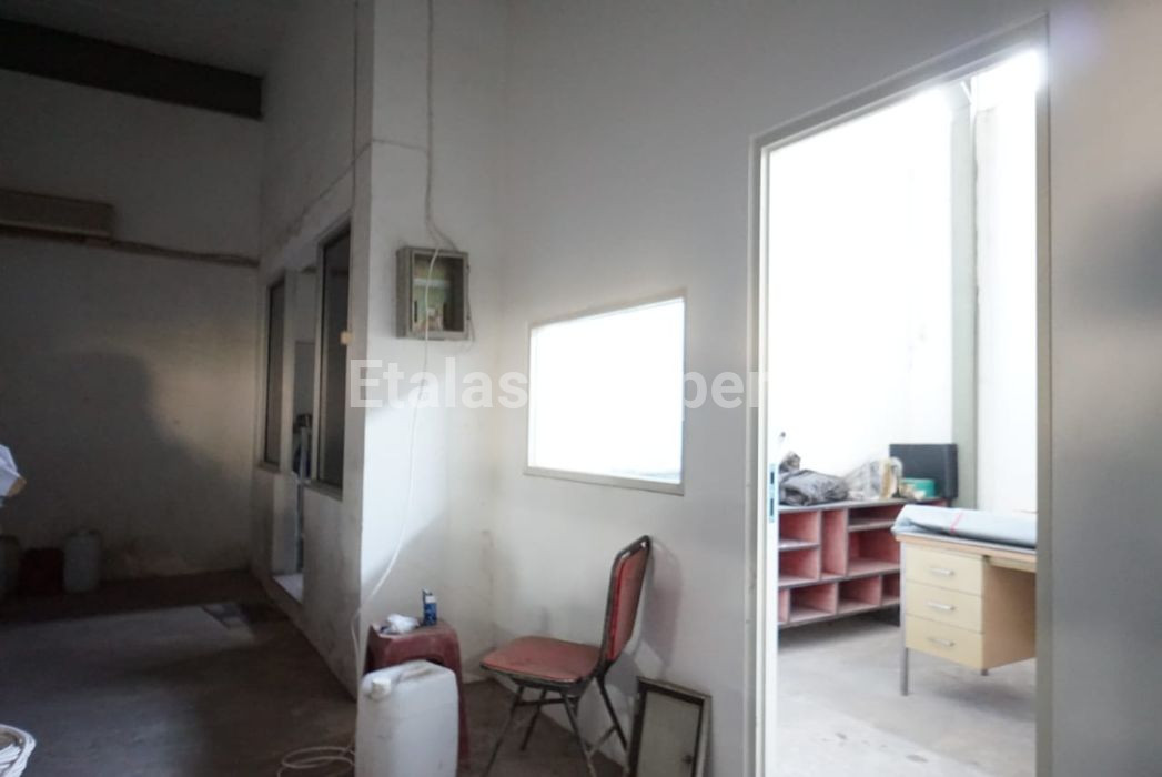 Foto properti *Dijual Gudang Di Taman Sepanjang Waru (Jl. Gajah Mada)* 6