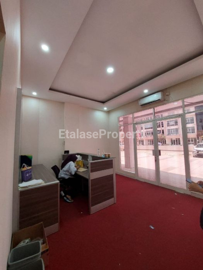 Foto properti Jual, Ruko 4 Lantai Di Puncak Dharmahusada Blok Terdepan 2