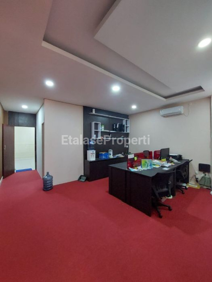 Foto properti Jual, Ruko 4 Lantai Di Puncak Dharmahusada Blok Terdepan 6