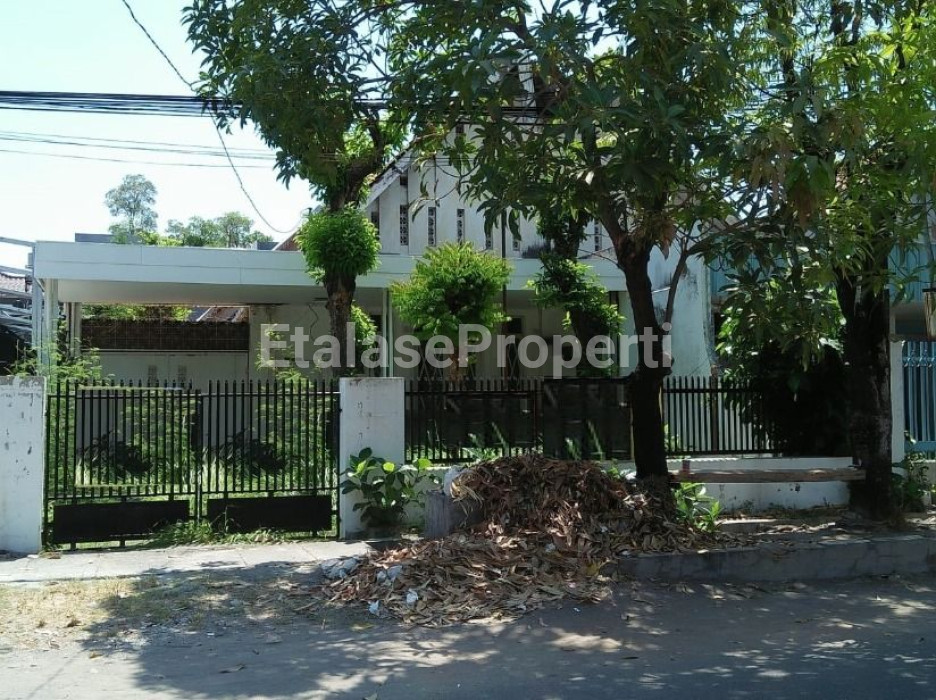 Foto properti Jual Rumah Hitung Tanah Jalan Tumapel Pusat Surabaya 1