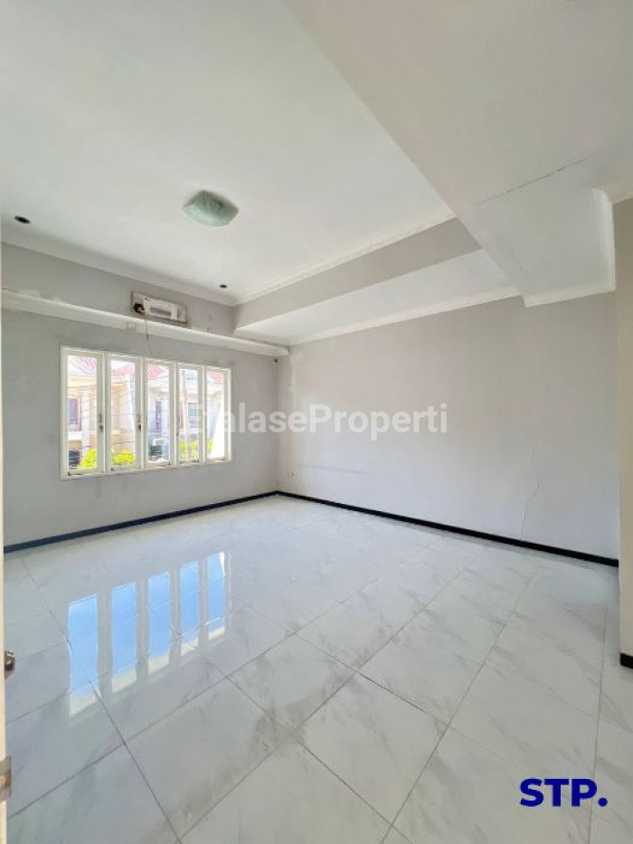 Foto properti Jual Cepat! Rumah Mewah Dharmahusada Megah Permai 9