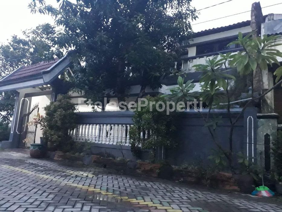 Foto properti DI JUAL RUMAH SIAP HUNI DI PERUMAHAN PONDOK MANGGALA WIYUNG SURABAYA SEBELAH 4