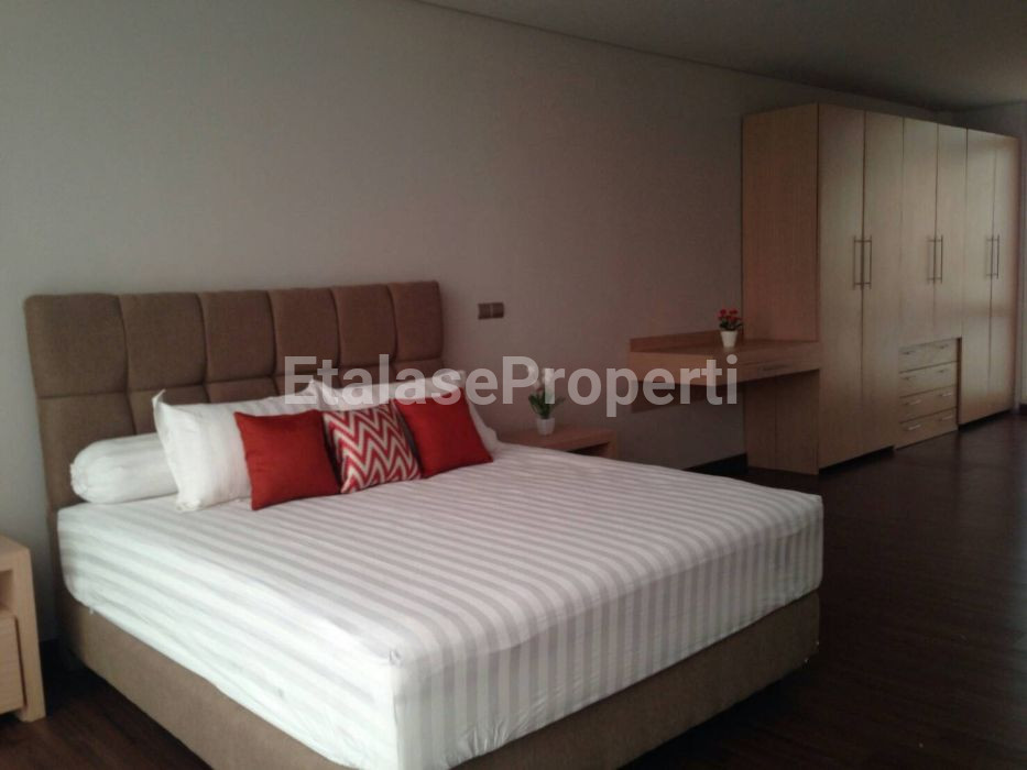 Foto properti Dijual Apartemen Full Furnish Di Adhiwangsa Lenmarc Tower B 4