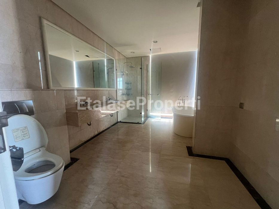 Foto properti APARTEMEN ADHIWANGSA-LENMARC 8