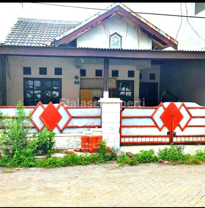 Foto properti DIJUAL RUMAH Perumahan PURI LIDAH KULON INDAH  Surabaya 1